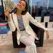 По 1 девушке в квартире! Помогаем новичкам!! От 30к в день