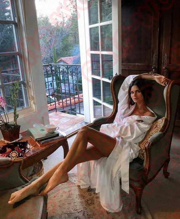 Приглашаем стройных девушек с хорошими внешними данными от 18 до 35 лет