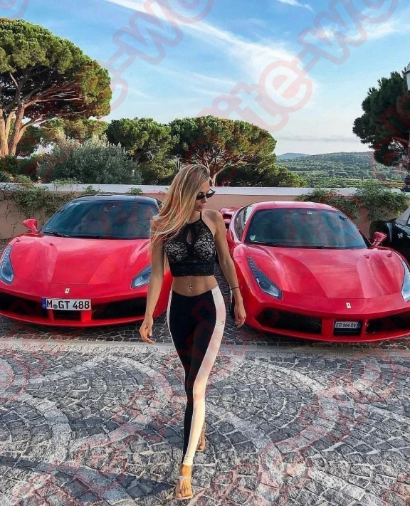 M O S C O W/ Робота для девочек