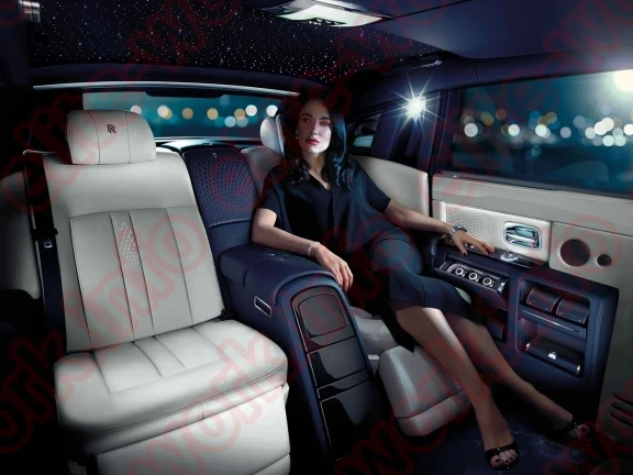 Требуются девушки в салон в Екатеринбурге