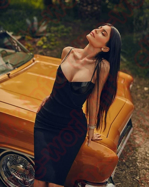 Массажистка в салон