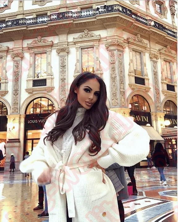 ТРЕБУЮТСЯ СИМПАТИЧНЫЕ ДЕВУШКИ!